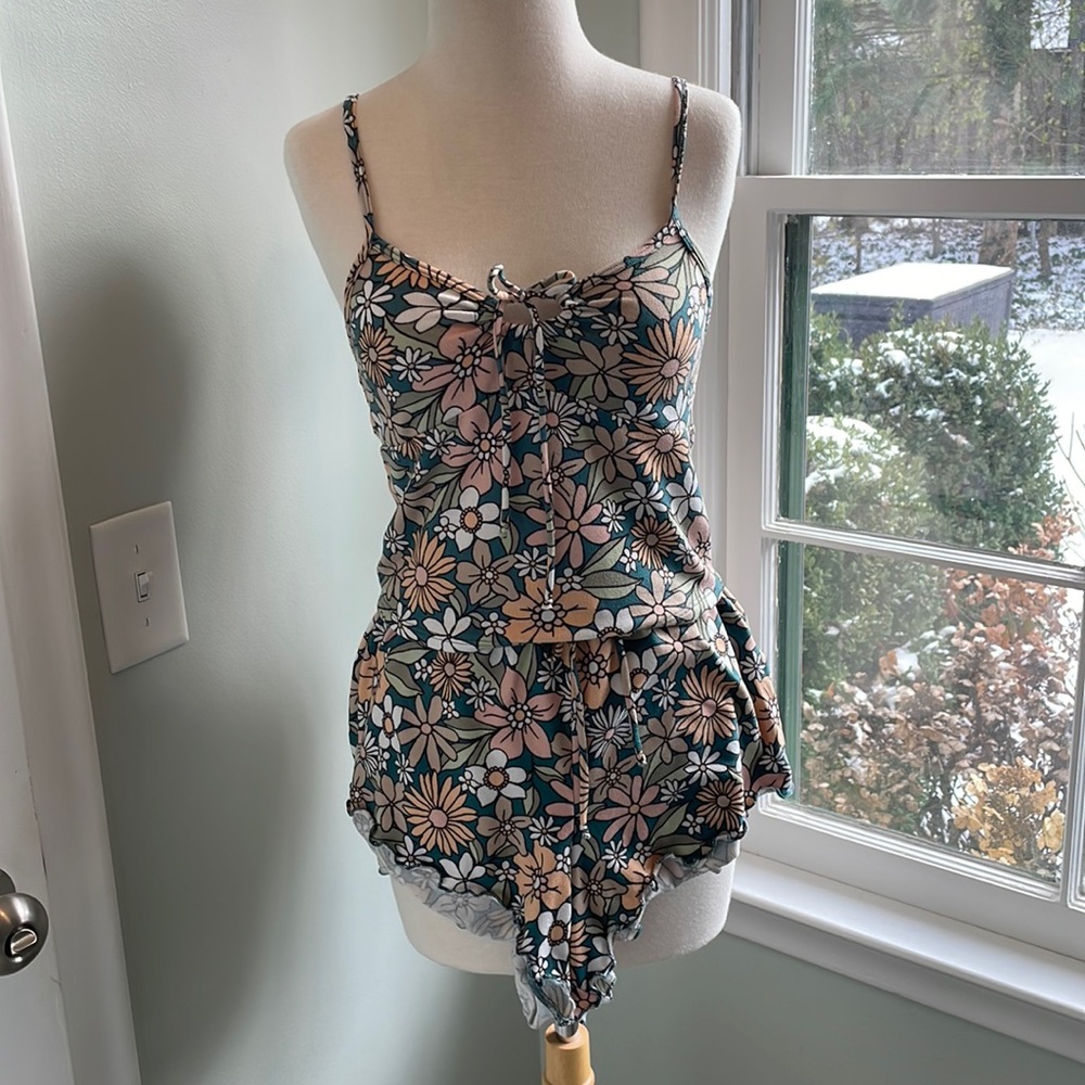 Gilly Hicks PJ set